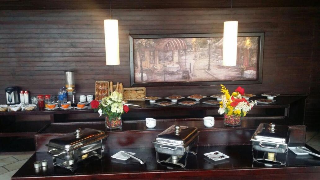 Spectra Inn Hotel 'Ezbet Sharikat Wardan Ngoại thất bức ảnh