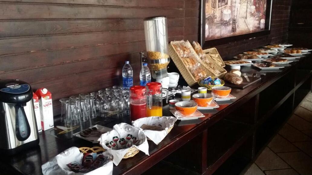 Spectra Inn Hotel 'Ezbet Sharikat Wardan Ngoại thất bức ảnh